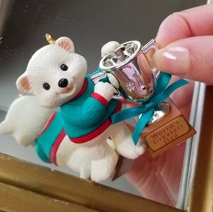 ❗Hallmark 1994 Keepsake "World's Greatest Dad" Polar Bear Trophy Ornament❗